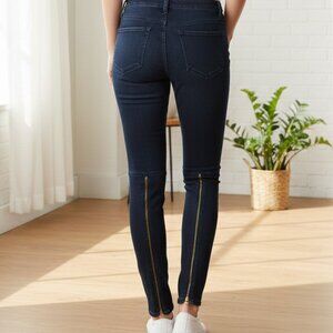 GUESS DARK DENIM ZIPPER BACK JEANS   SZ XS